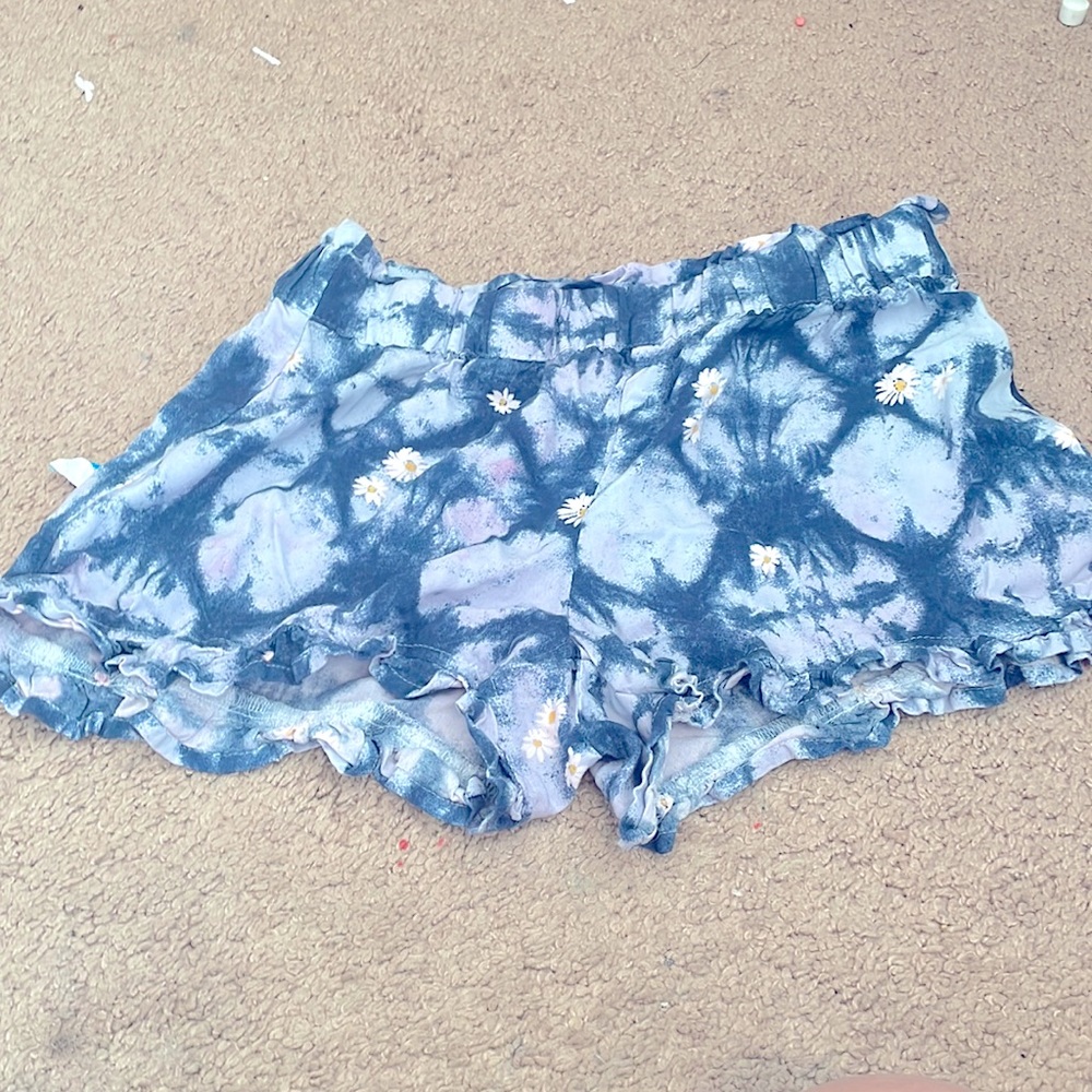 Short girls shorts flown and lightweight